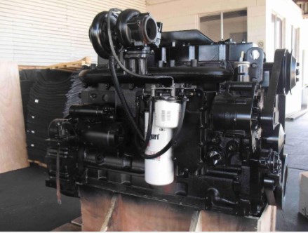 Продаем двигатель Komatsu SAA6D114-2 Цена по запросу.