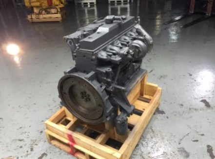 Продаем двигатель Komatsu SAA6D95 Цена по запросу.